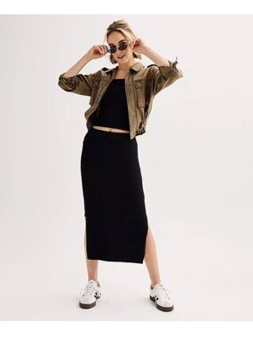 NWT House of Harlow 1960 2 Piece Black Ribbed Midi Skirt and Top